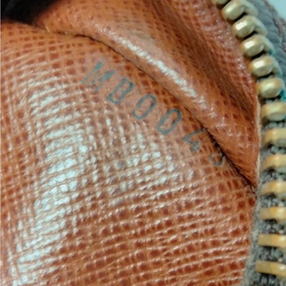 Louis Vuitton Monogram Trocadero 27. - Picture 6 of 8